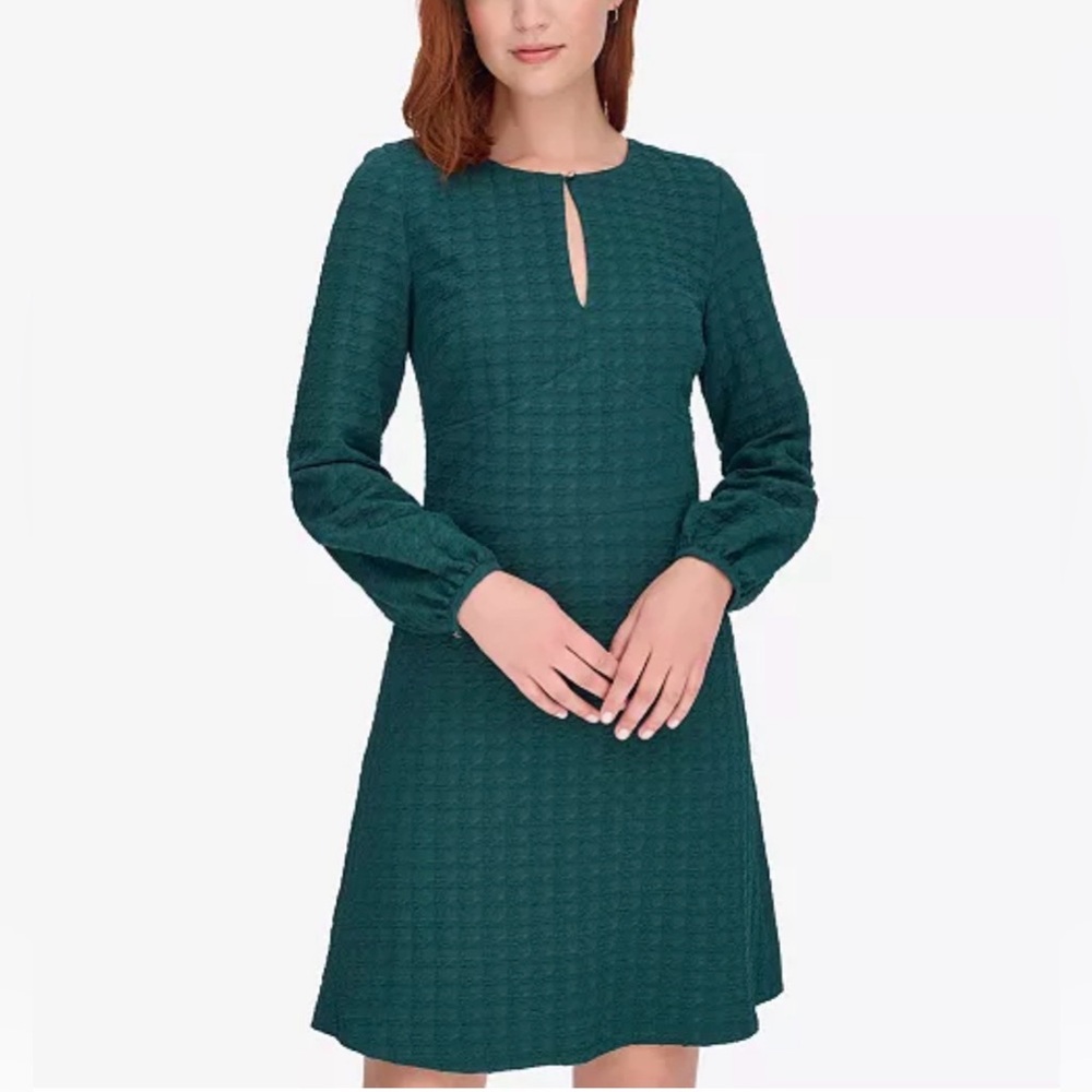 Tommy Hilfiger
Women's Embossed Houndstooth Knit Dress
